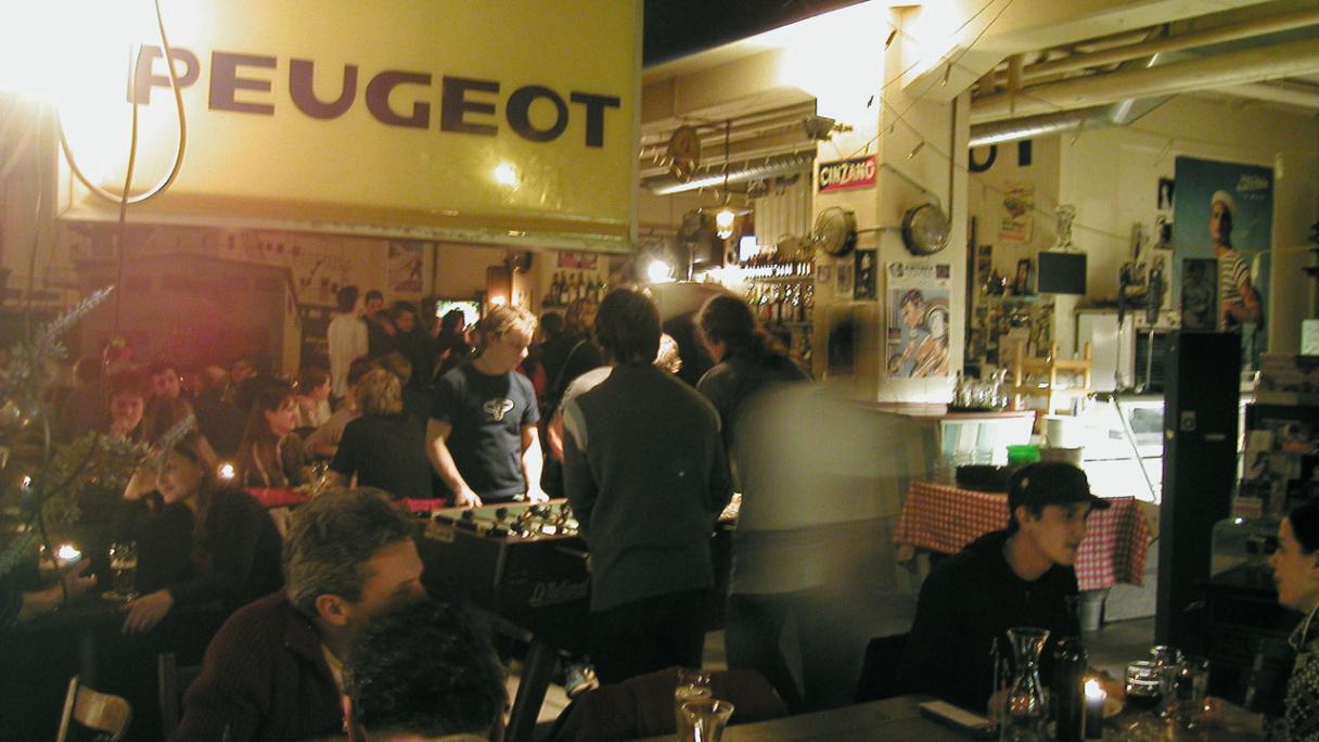 Les Halles, Interior View