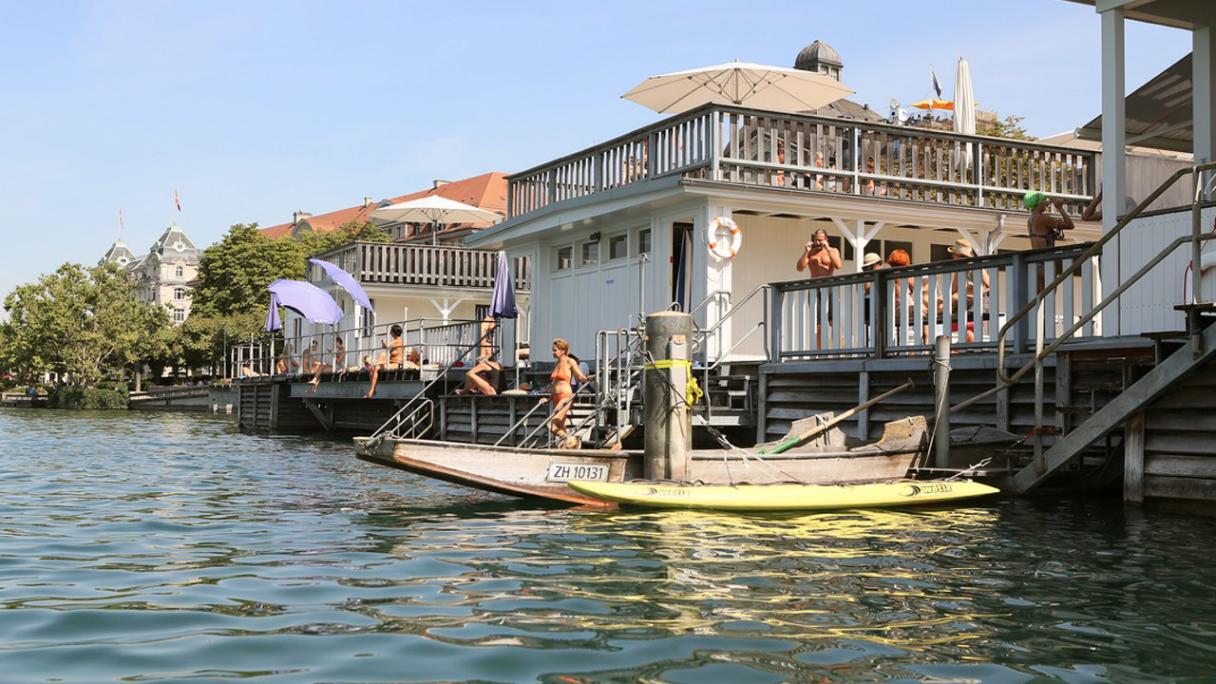 Seebad Utoquai, Swimming Area on the Right Bank of Lake Zurich