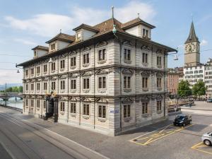 Zurich city hall