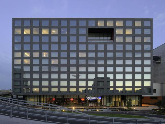 Radisson Blu Hotel, Zurich Airport exterior view