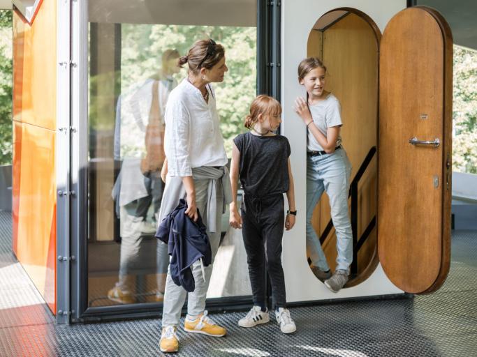 Familie Syz, Pavillon Corbusier