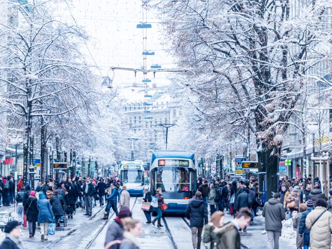 Bahnhofstrasse – Zurich's Shopping Boulevard